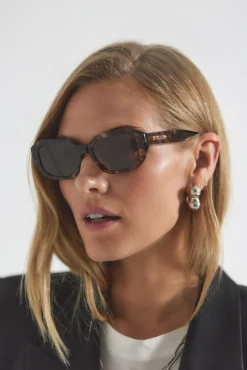Fidela Angular Chunky Oval Sunglasses